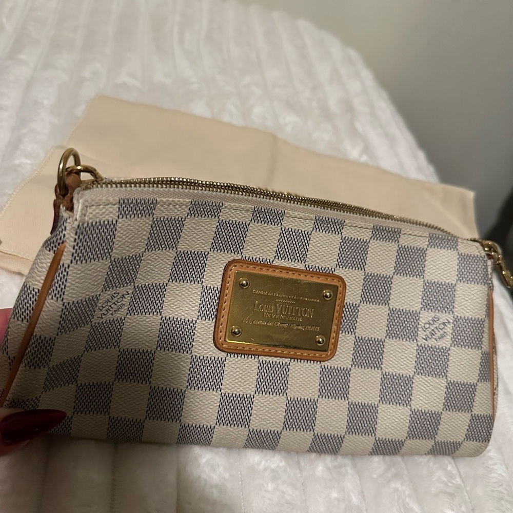 Louis Vuitton Eva Clutch White and Tan Checkered Women's Bag Azur